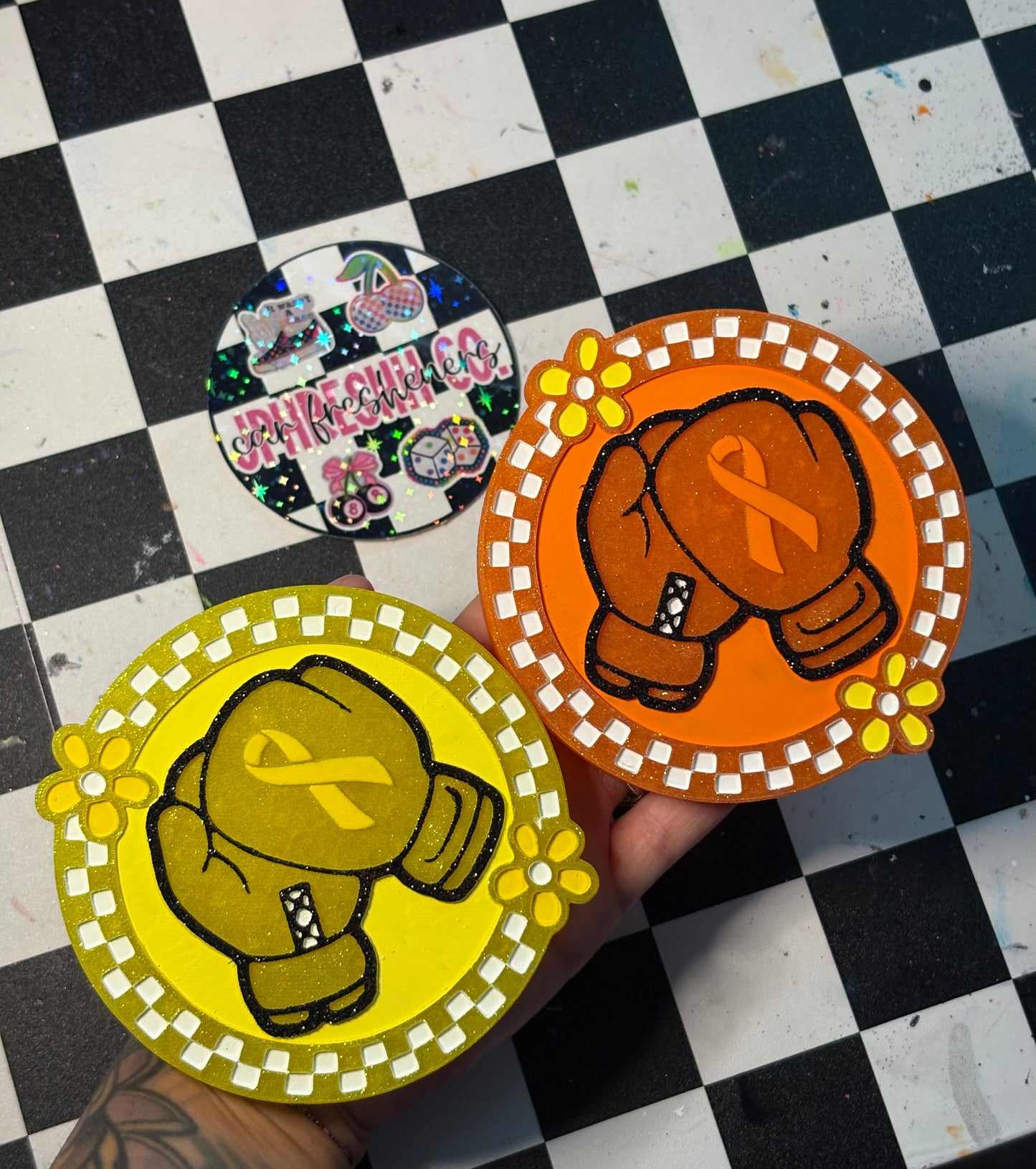 Checkered Ring Cancer Gloves